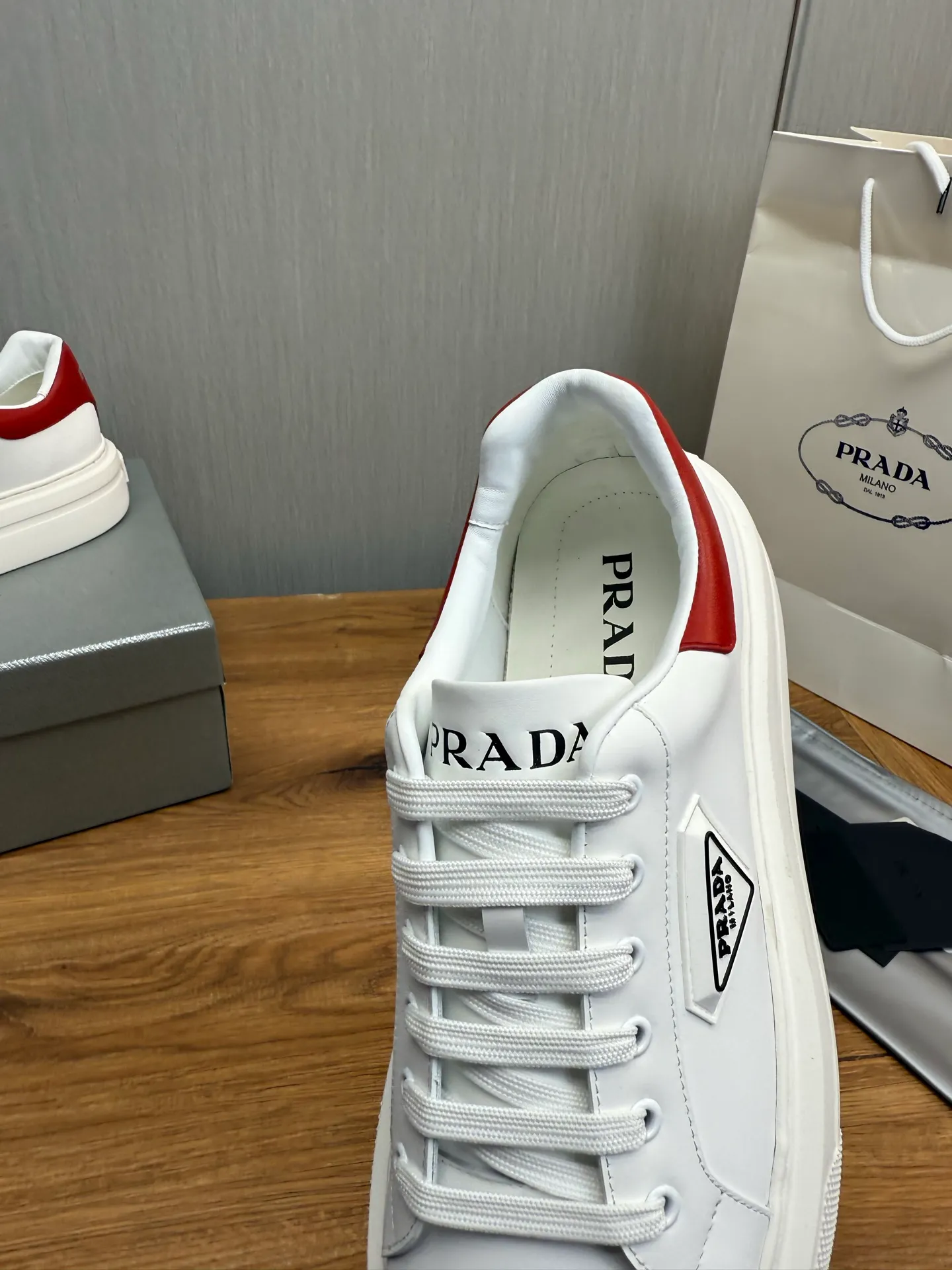 Men's shoes 💰560💰 [PRADA] Men's shoes are popular in the counter, official website is synchronized, 1 high-quality shipment ✔️Original cowhide upper + cowhide lining, 1🆚1 replica, original sole, 38-45 (45 customized, non-refundable)